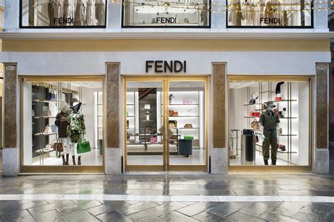 fendi negozio torino